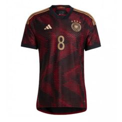 Duitsland Leon Goretzka #8 Uit tenue Mensen WK 2022 Korte Mouw-1