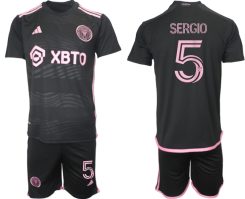 Inter Miami Sergio Busquets #5 Uit tenue Mensen 2023-24 Korte Mouw (+ Korte broeken)