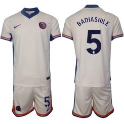 Chelsea Uitshirt 2024-2025 Benoit Badiashile #5 Korte Mouw (+ Korte broeken) voordelig online kopen